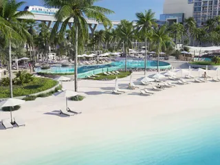 Высотная резиденция Palm Beach Tower от Nakheel, с прямым выходом на пляж рядом с Дубай Марина и Бурдж Халифа, Palm Jumeirah, Дубай, ОАЭ