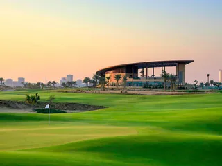 Новая резиденция Bellavista с парками и теннисными кортами недалеко от Пальмы Джумейра и Дубай Марина, Damac Hills, Дубай, ОАЭ