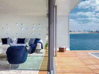 Плавучие виллы с подводными нижними этажами, зонами отдыха и джакузи, The World Islands, Дубай, ОАЭ