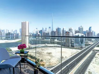 Резиденция SOL BAY с бассейном и видом на Бурдж Халифа, Business Bay, Дубай, ОАЭ