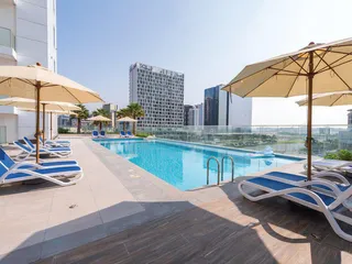 Резиденция SOL BAY с бассейном и видом на Бурдж Халифа, Business Bay, Дубай, ОАЭ