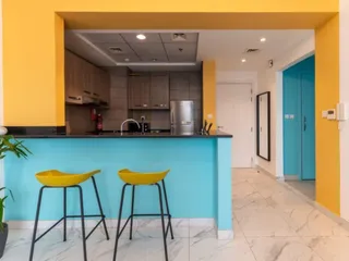 Комплекс сервисных апартаментов Izzzi Life с бассейном и коворкингом, JVC, Дубай, ОАЭ