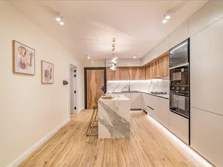 Новый комплекс Lucky Royale Residence с бассейнами, зонами коворкинга и садом, JVC, Дубай, ОАЭ