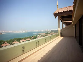 Роскошные пентхаусы в престижном комплексе на берегу моря, Пальма Джумейра, Дубай, ОАЭ