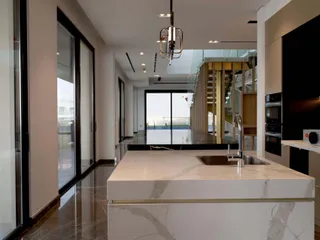 Роскошные пентхаусы в престижном комплексе на берегу моря, Пальма Джумейра, Дубай, ОАЭ