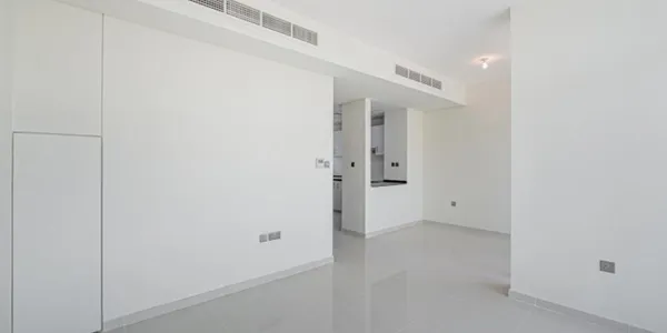 Элитные виллы и таунхаусы в окружении озеленённых участков и парков, в тихом и спокойном районе Damac Hills 2, Дубай, ОАЭ