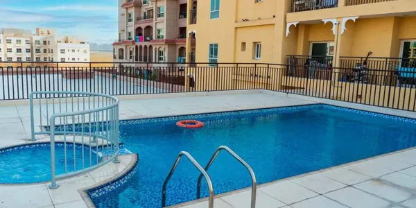 Резиденция 7 Seasons с бассейном и круглосуточной охраной, Dubai International City, Дубай, ОАЭ