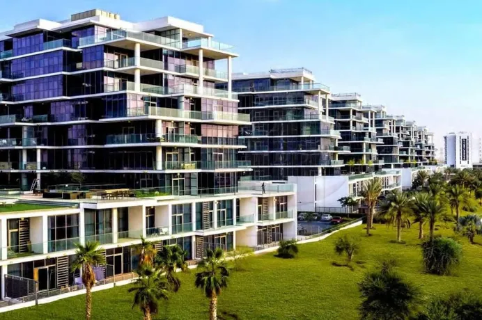 Элитная резиденция Jasmine с зелеными зонами и спа в престижном районе Damac Hills, Дубай, ОАЭ